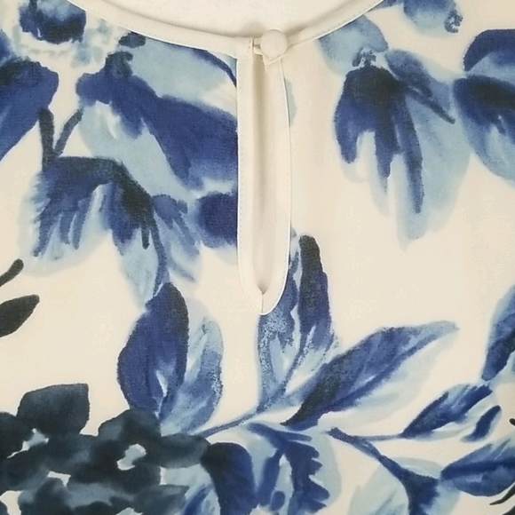 Talbots Women's Blouse Size S Floral Print Lined Ruffled Cuff - Picture 2 of 7